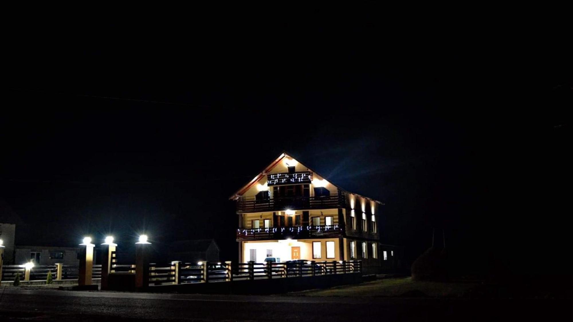 Hotel Casa Vadeanu Sighetu Marmaţiei Exteriér fotografie